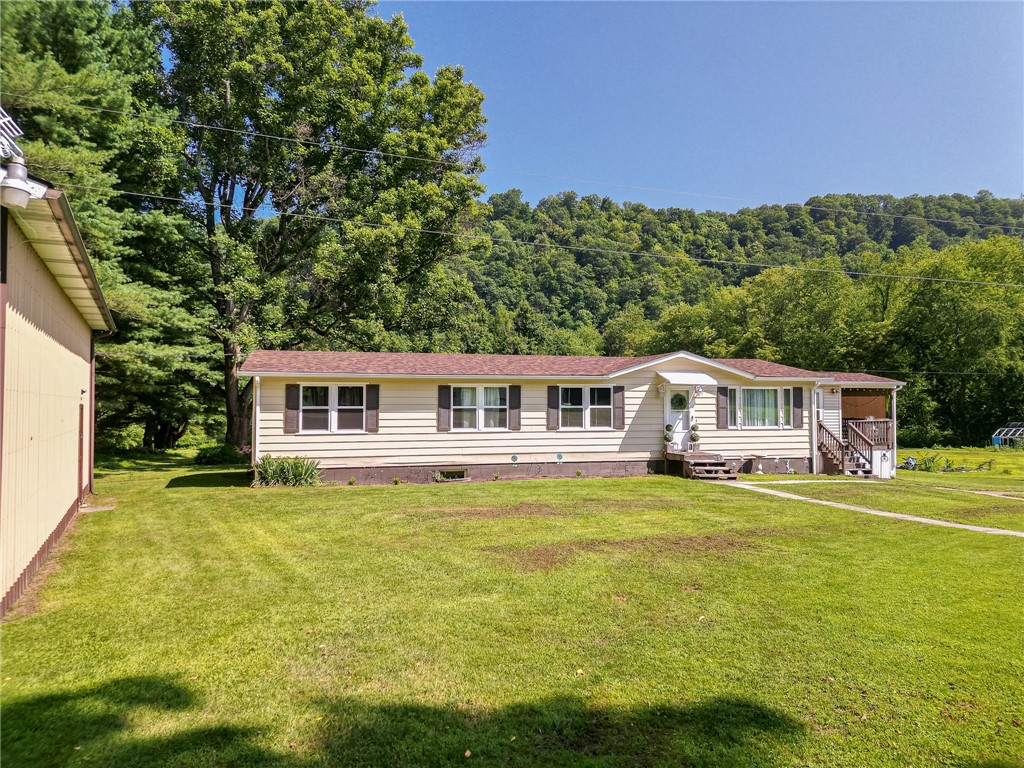 Avonmore, Pennsylvania 15618, United States, 3 Bedrooms Bedrooms, ,2 BathroomsBathrooms,Residential,Active,179317
