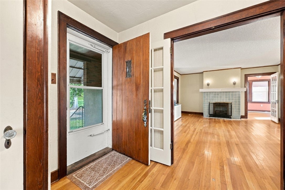 281 Arden Rd