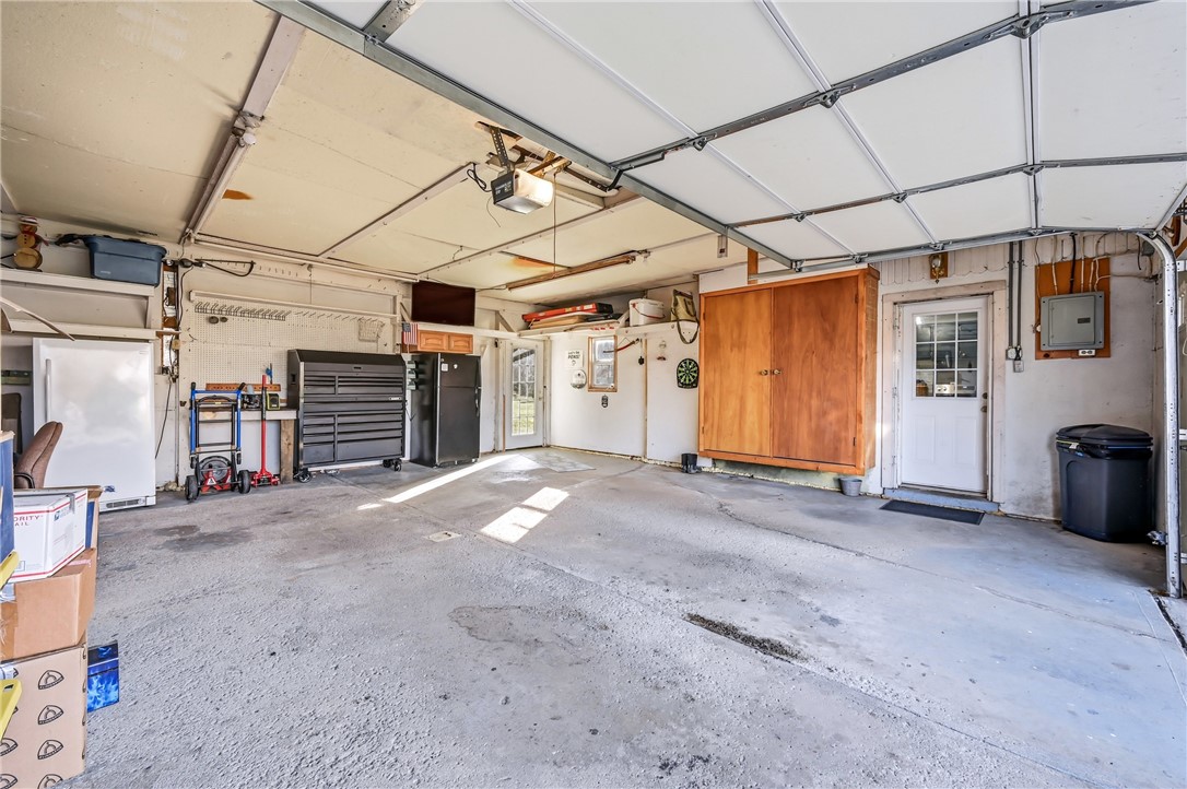 West Salem Twp, Pennsylvania 16125, United States, 3 Bedrooms Bedrooms, ,1 BathroomBathrooms,Residential,Active,249031