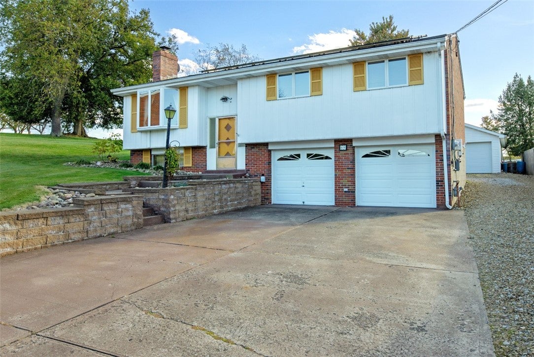 68 Suncrest Dr