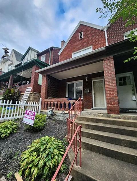 Photo of 158 Chesterfield Rd, Pittsburgh, PA 15213 (MLS # 1750929)