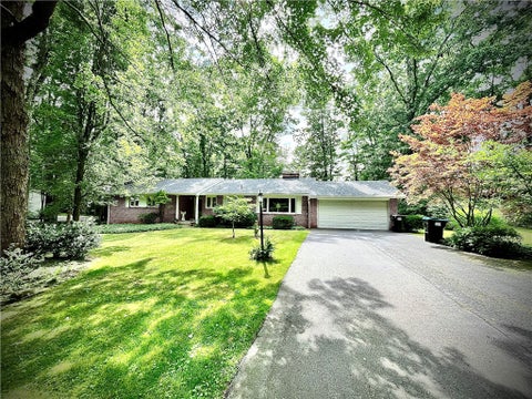 Photo for 720 Dogwood Ln