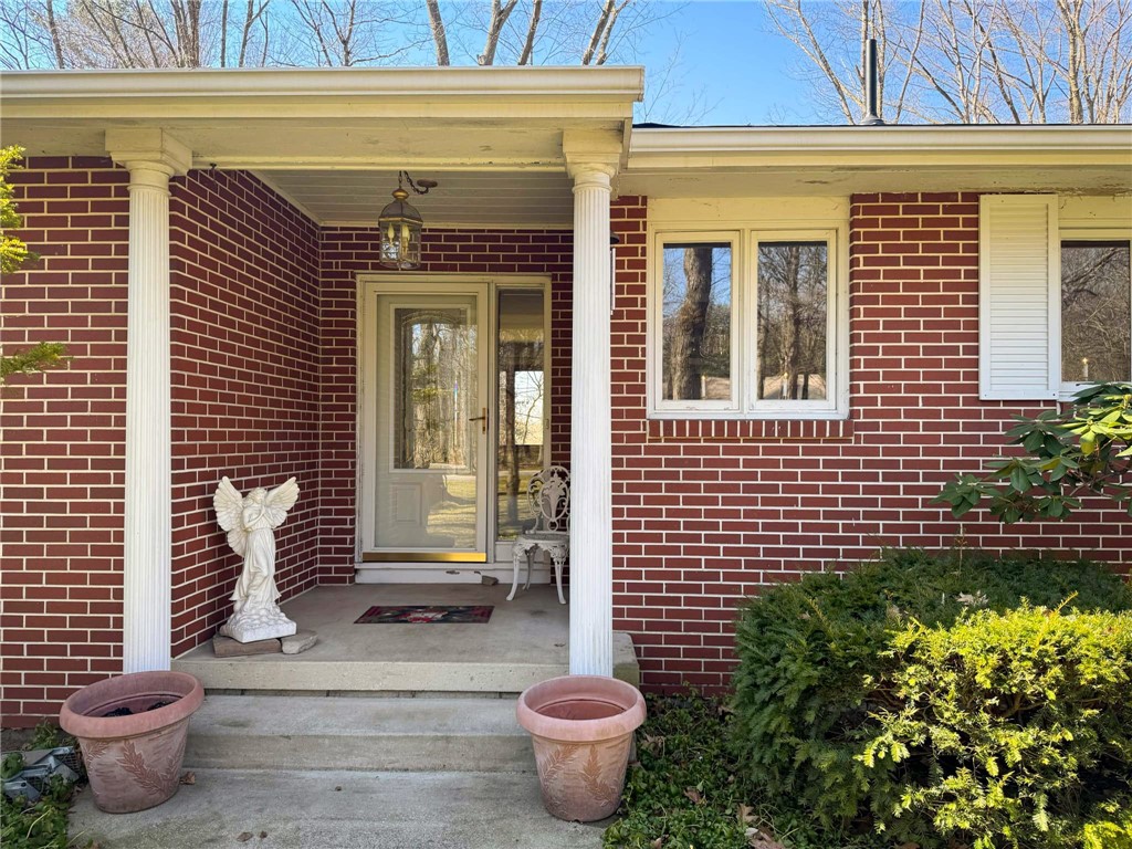 720 Dogwood Ln Ln, Hermitage, Pennsylvania image 2