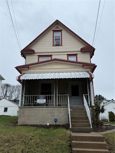 Homes For Sale - 115 Lyon Ave Ave<br/> City of But SE, PA 16001