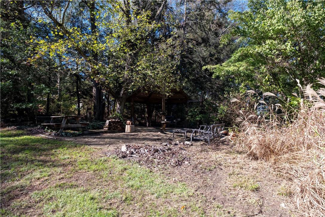 Big Beaver, Pennsylvania 16157, United States, 2 Bedrooms Bedrooms, ,2 BathroomsBathrooms,Residential,Active,228147