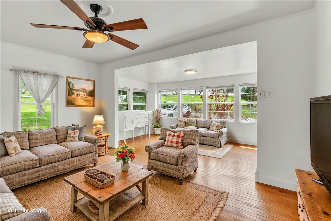 Shenango Twp - Law, Pennsylvania 16101, United States, 3 Bedrooms Bedrooms, ,2 BathroomsBathrooms,Residential,Pending,121788