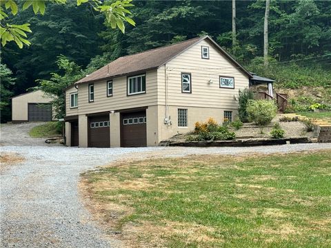 Photo of 893 Fairlane Blvd, New Galilee, PA 16141 (MLS # 1715592)