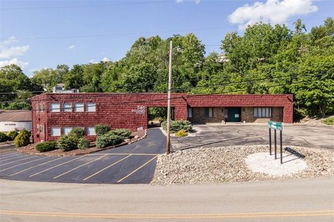 Photo of 585 Rugh St, Greensburg, PA 15601 (MLS # 1746312)