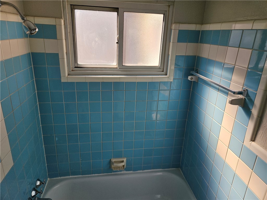 Swissvale, Pennsylvania 15218, United States, 2 Bedrooms Bedrooms, ,1 BathroomBathrooms,Residential,Active,37331