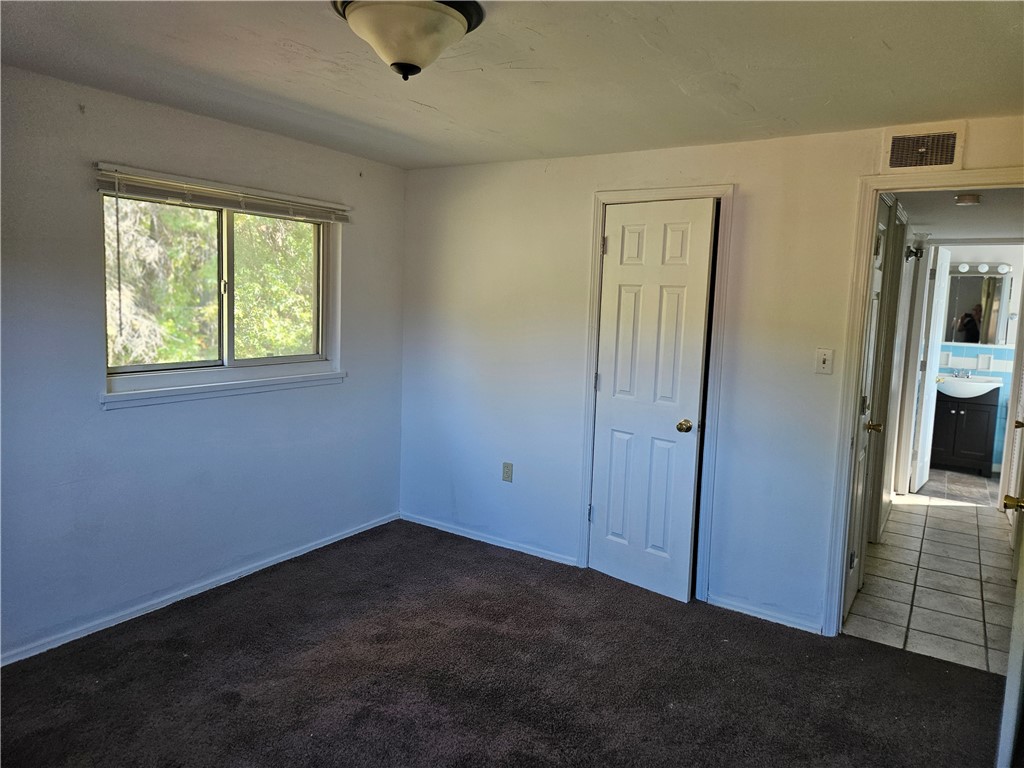 Swissvale, Pennsylvania 15218, United States, 2 Bedrooms Bedrooms, ,1 BathroomBathrooms,Residential,Active,37331