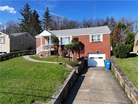 Photo of 1415 Trance Dr, Pittsburgh, PA 15234 (MLS # 1748602)