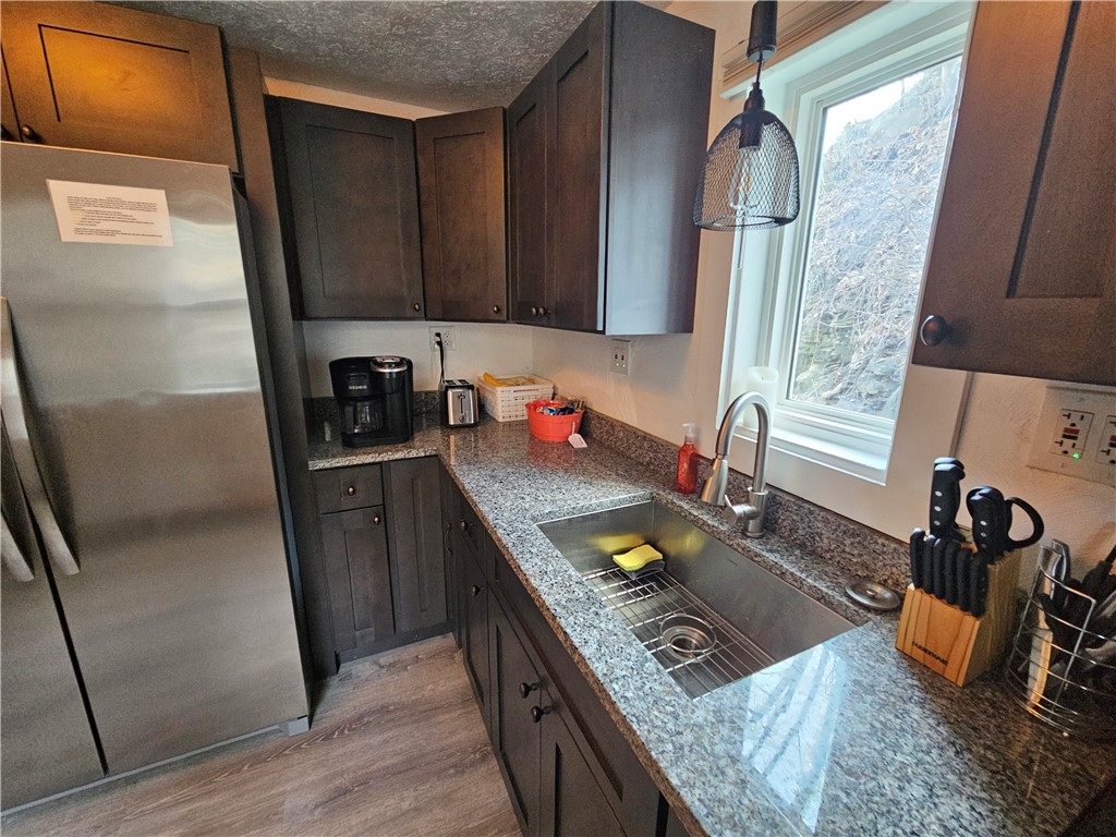 Lawrenceville, Pennsylvania 15201, United States, 1 Bedroom Bedrooms, ,1 BathroomBathrooms,Residential,Active,230637