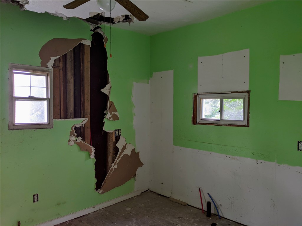 242 Seneca St St, Turtle Creek, Pennsylvania image 7