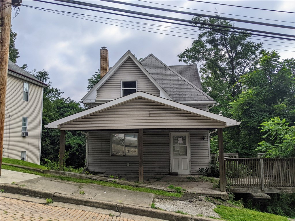 242 Seneca St St, Turtle Creek, Pennsylvania image 2