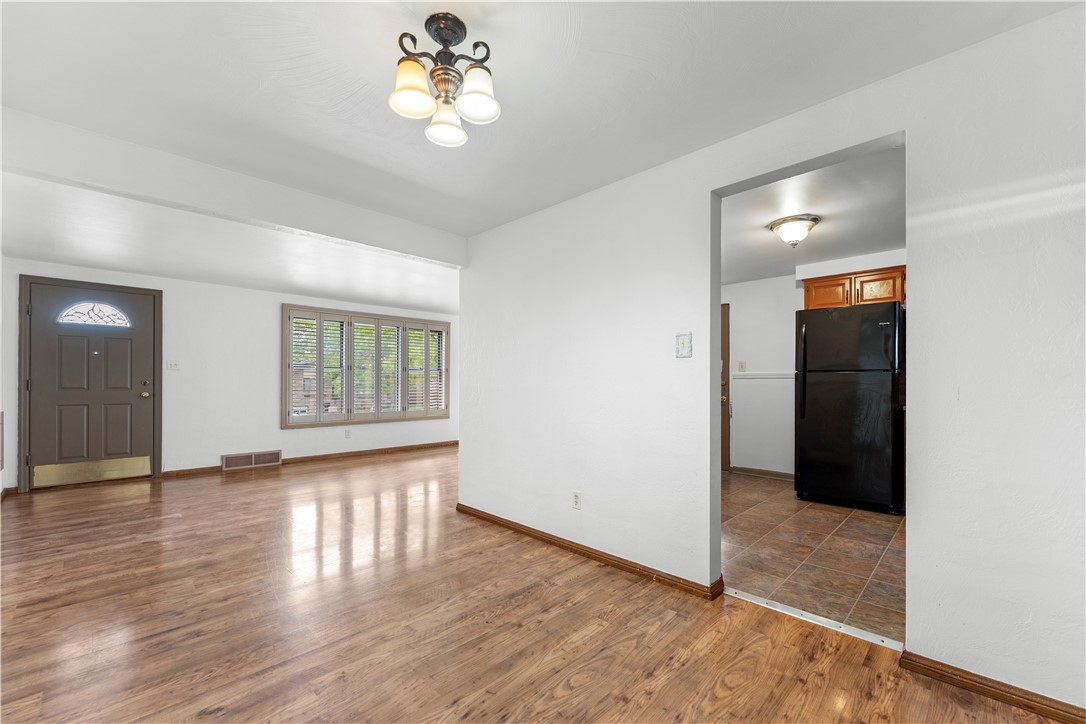 458 Blossom Dr