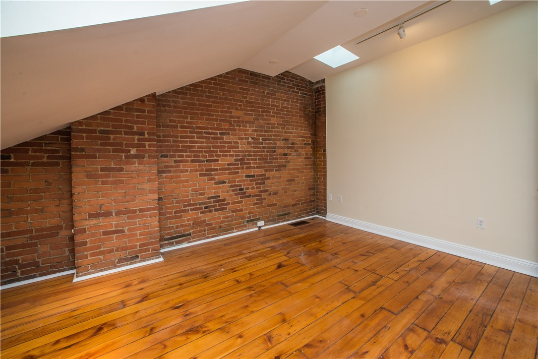 South Side, Pennsylvania 15203, United States, 3 Bedrooms Bedrooms, ,3 BathroomsBathrooms,Residential,Active,131236