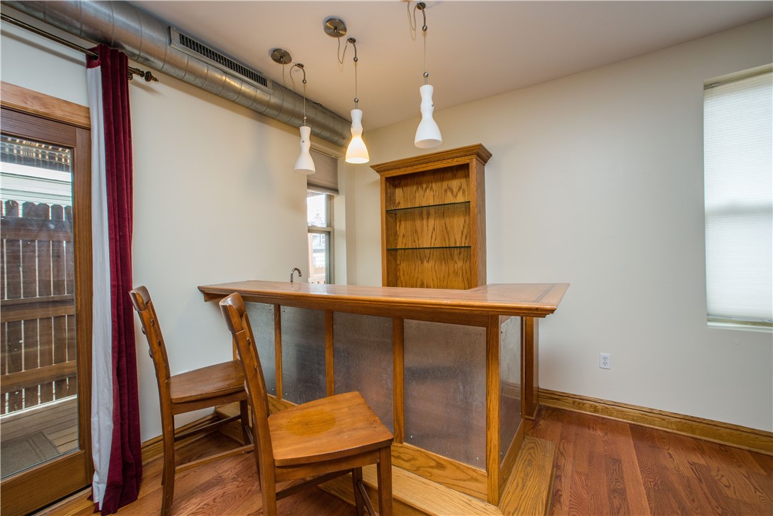 South Side, Pennsylvania 15203, United States, 3 Bedrooms Bedrooms, ,3 BathroomsBathrooms,Residential,Active,131236