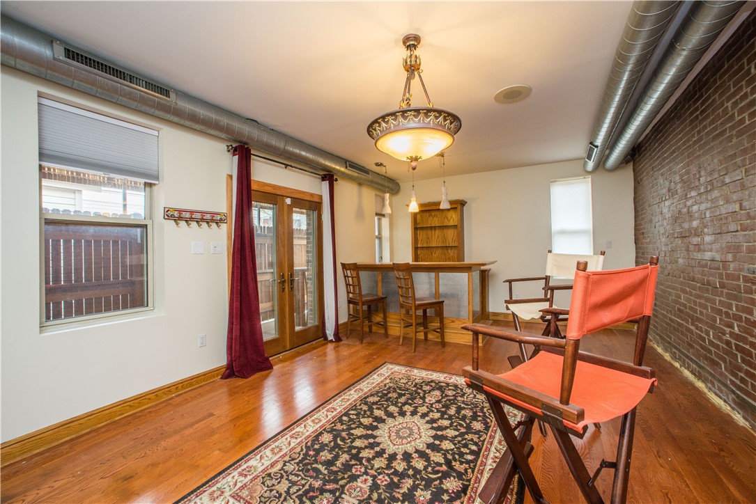 South Side, Pennsylvania 15203, United States, 3 Bedrooms Bedrooms, ,3 BathroomsBathrooms,Residential,Active,131236