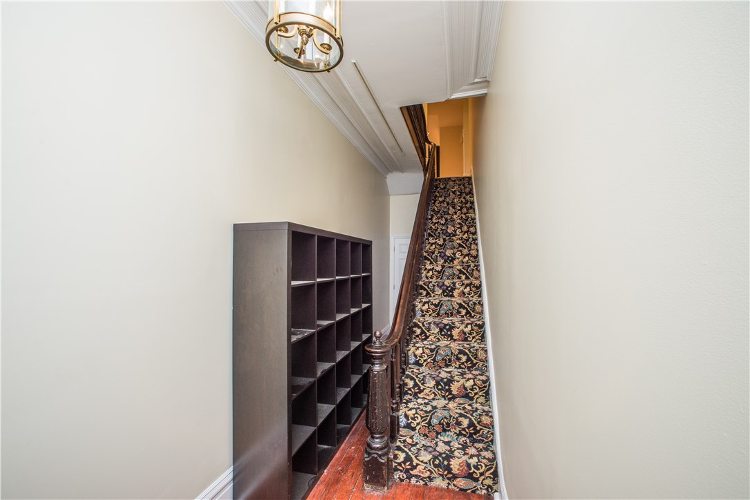 South Side, Pennsylvania 15203, United States, 3 Bedrooms Bedrooms, ,3 BathroomsBathrooms,Residential,Active,131236