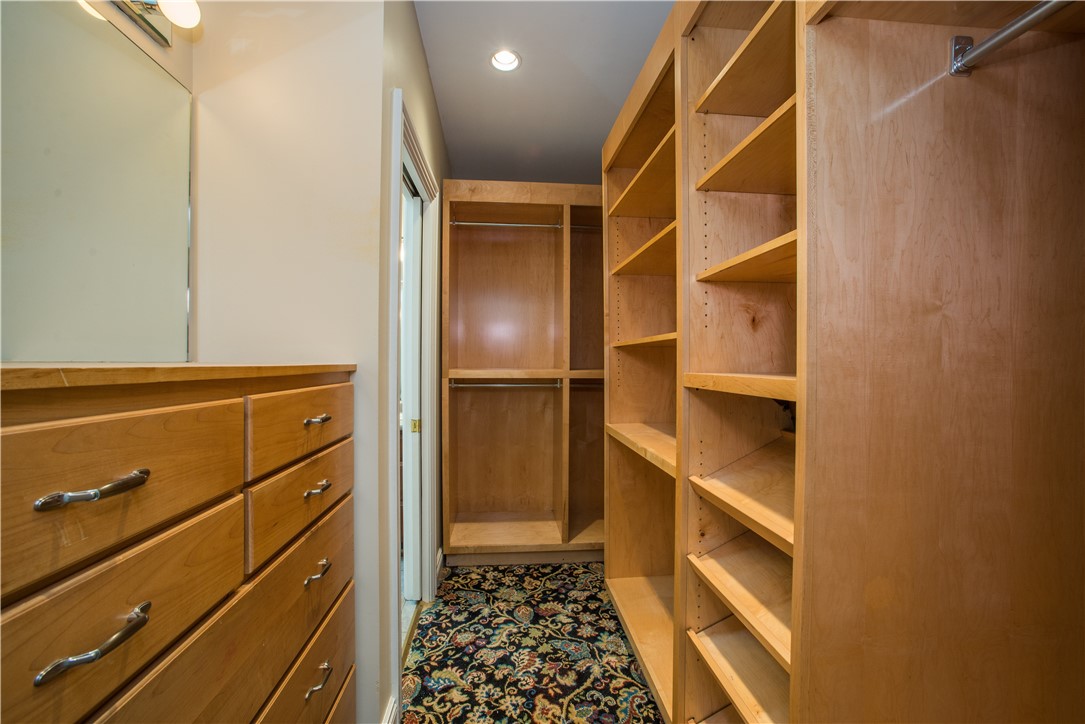 South Side, Pennsylvania 15203, United States, 3 Bedrooms Bedrooms, ,3 BathroomsBathrooms,Residential,Active,131236