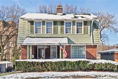 Photo of 144 Avenue A, Pittsburgh, PA 15221 (MLS # 1744128)