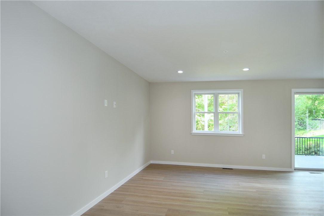 10075 Old Perry