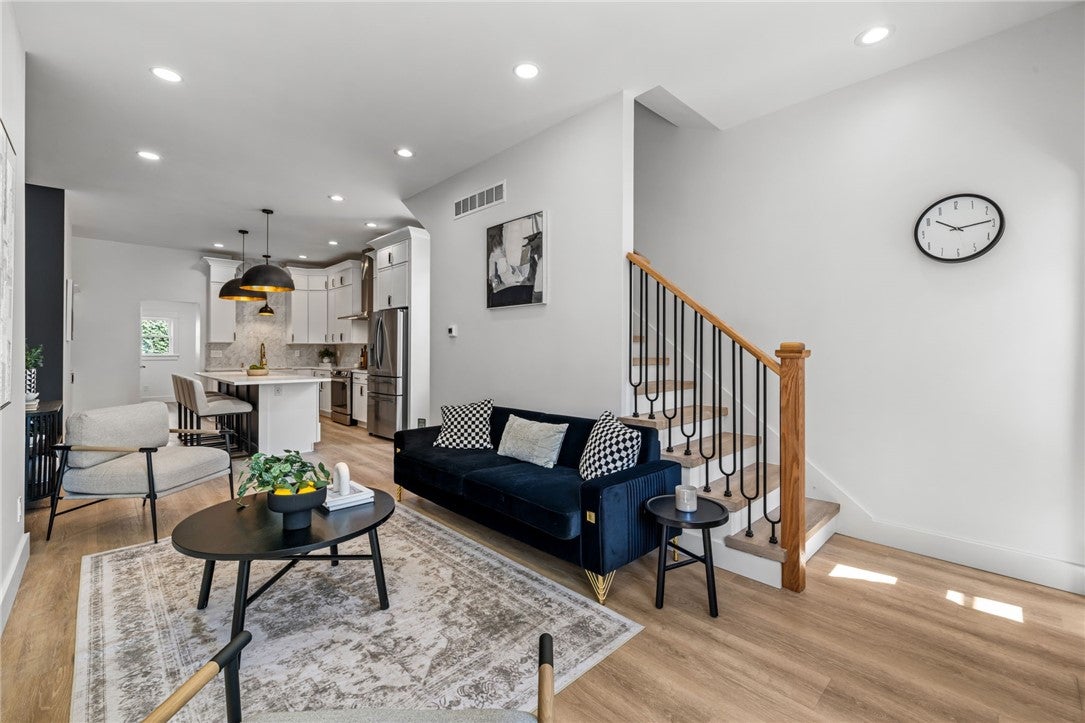 329 37th Street