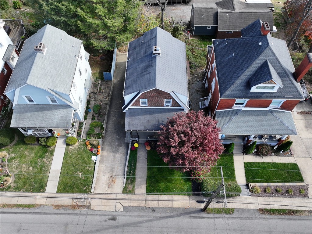 West View, Pennsylvania 15229, United States, 3 Bedrooms Bedrooms, ,2 BathroomsBathrooms,Residential,Contingent,36121