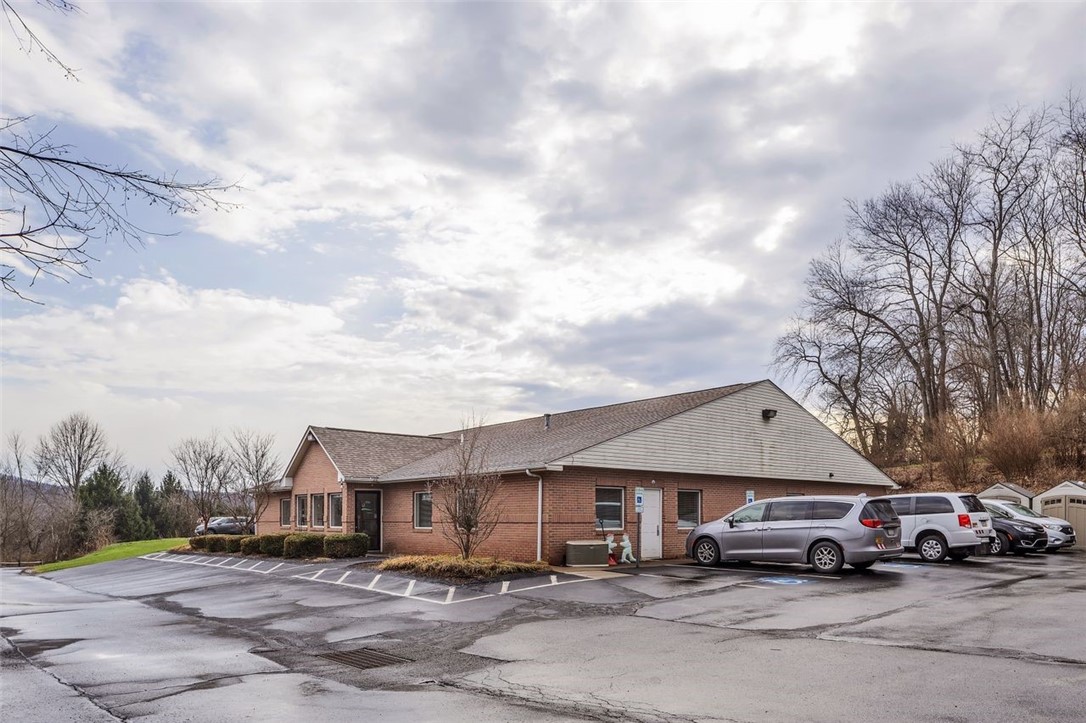 339 Lindsay Rd