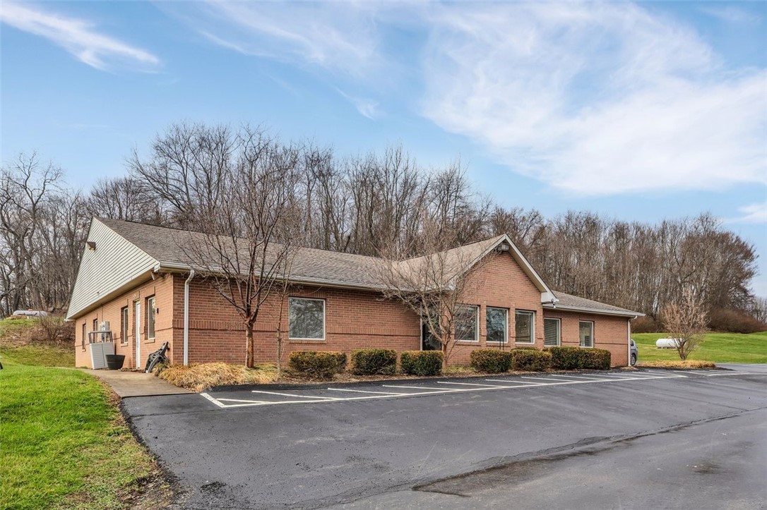 339 Lindsay Rd