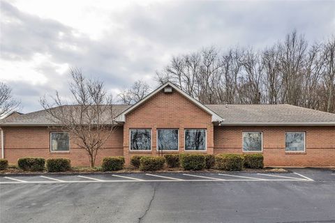 Photo of 339 Lindsay Rd, Zelienople, PA 16063 (MLS # 1750389)