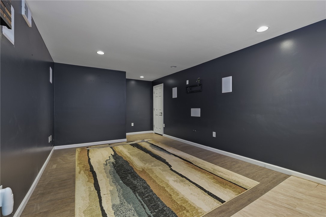 Pine Twp, Pennsylvania 15090, United States, 3 Bedrooms Bedrooms, ,2 BathroomsBathrooms,Residential,Active,233011