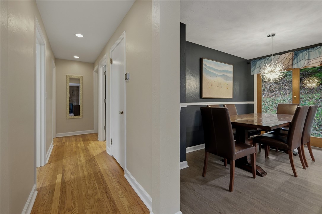 Pine Twp, Pennsylvania 15090, United States, 3 Bedrooms Bedrooms, ,2 BathroomsBathrooms,Residential,Active,233011