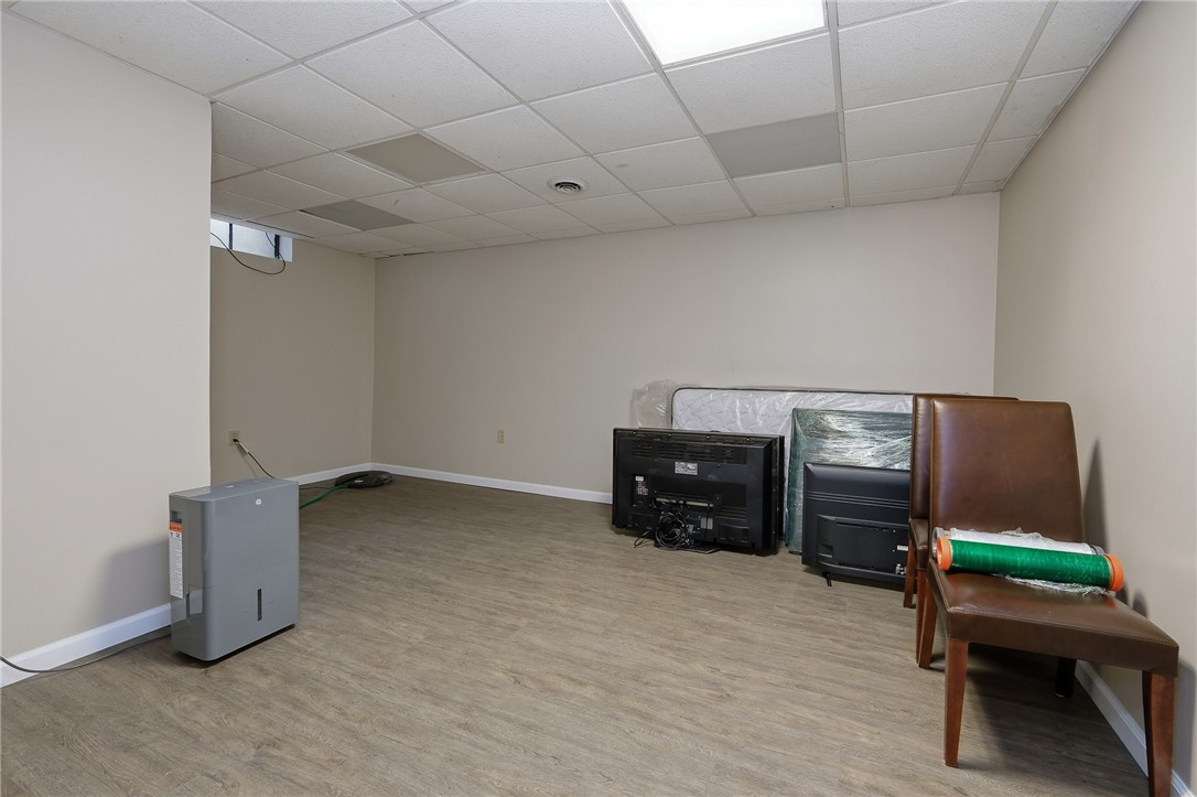 Pine Twp, Pennsylvania 15090, United States, 3 Bedrooms Bedrooms, ,2 BathroomsBathrooms,Residential,Active,233011