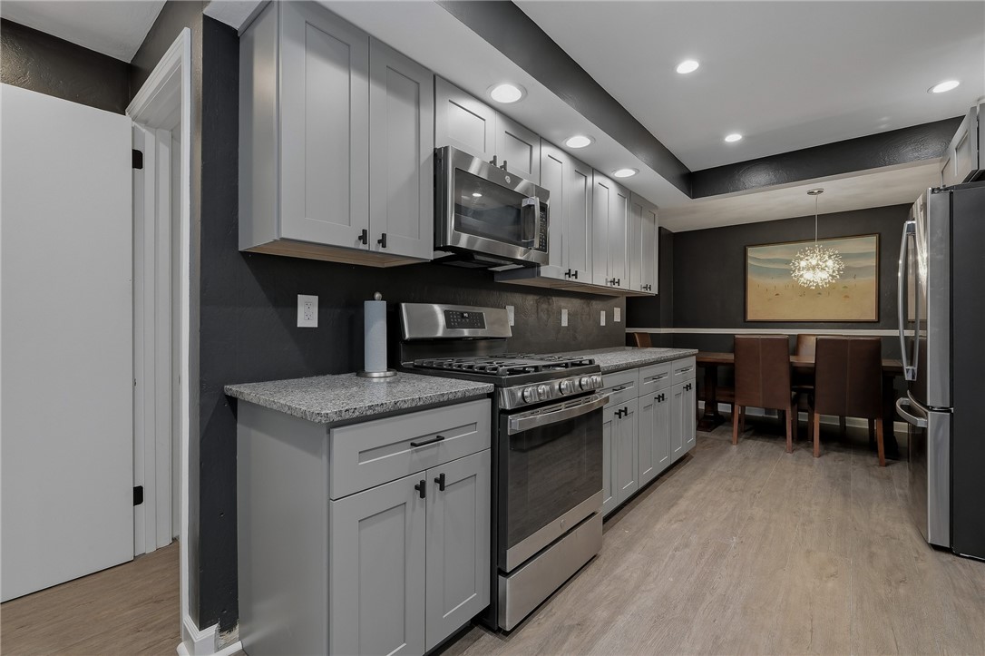 Pine Twp, Pennsylvania 15090, United States, 3 Bedrooms Bedrooms, ,2 BathroomsBathrooms,Residential,Active,233011