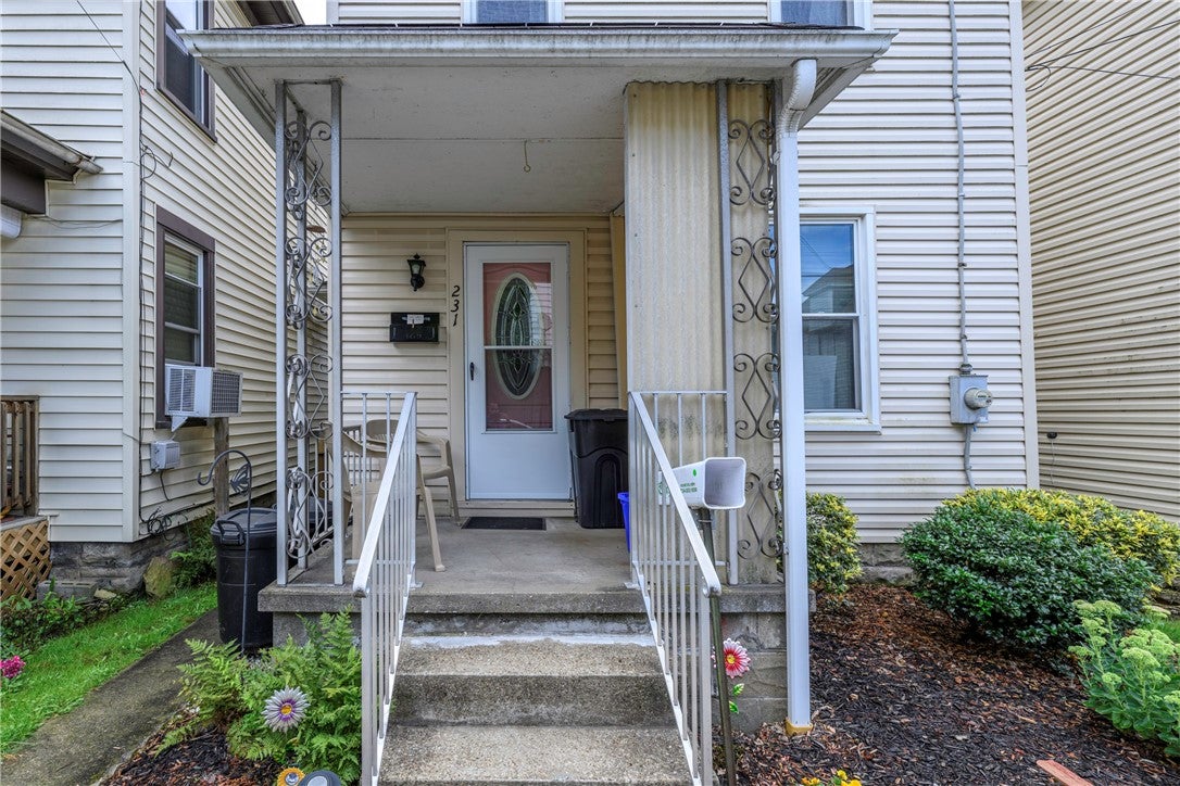 231 Amy Ave