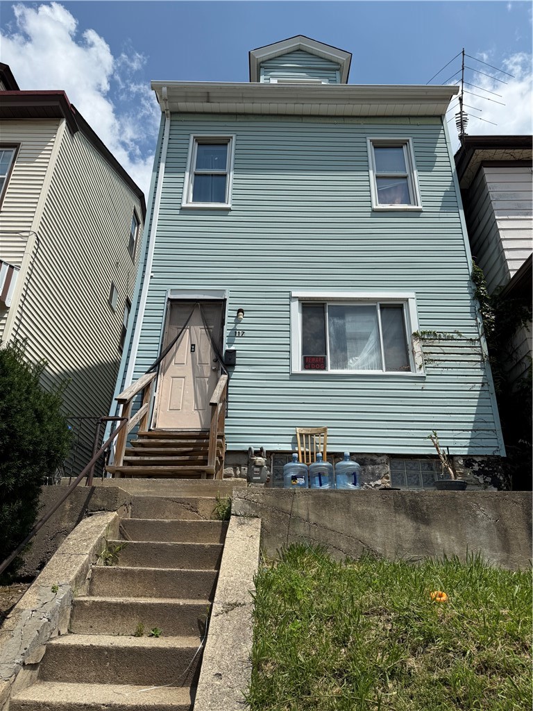 Photo 1 of 17 — 117 Charles St, Knoxville, PA 15210