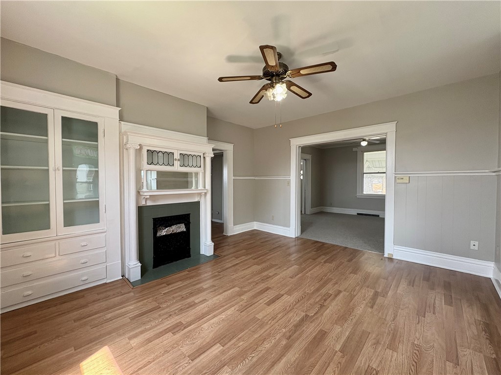 Rochester, Pennsylvania 15074, United States, 4 Bedrooms Bedrooms, ,1 BathroomBathrooms,Residential,Active,149709