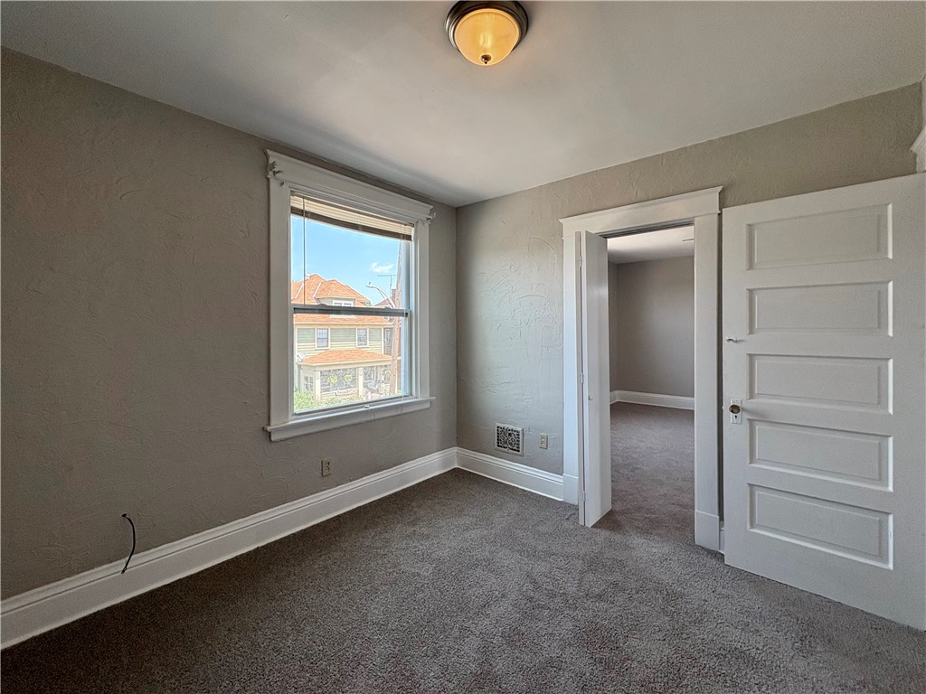 Rochester, Pennsylvania 15074, United States, 4 Bedrooms Bedrooms, ,1 BathroomBathrooms,Residential,Active,149709