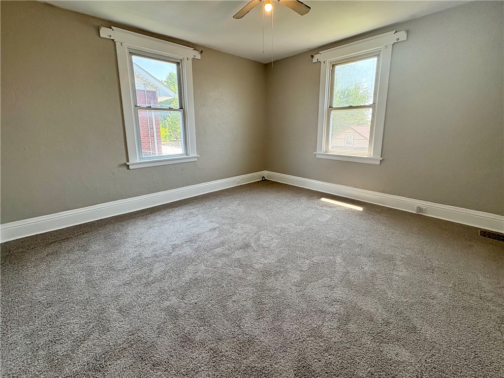 Rochester, Pennsylvania 15074, United States, 4 Bedrooms Bedrooms, ,1 BathroomBathrooms,Residential,Active,149709