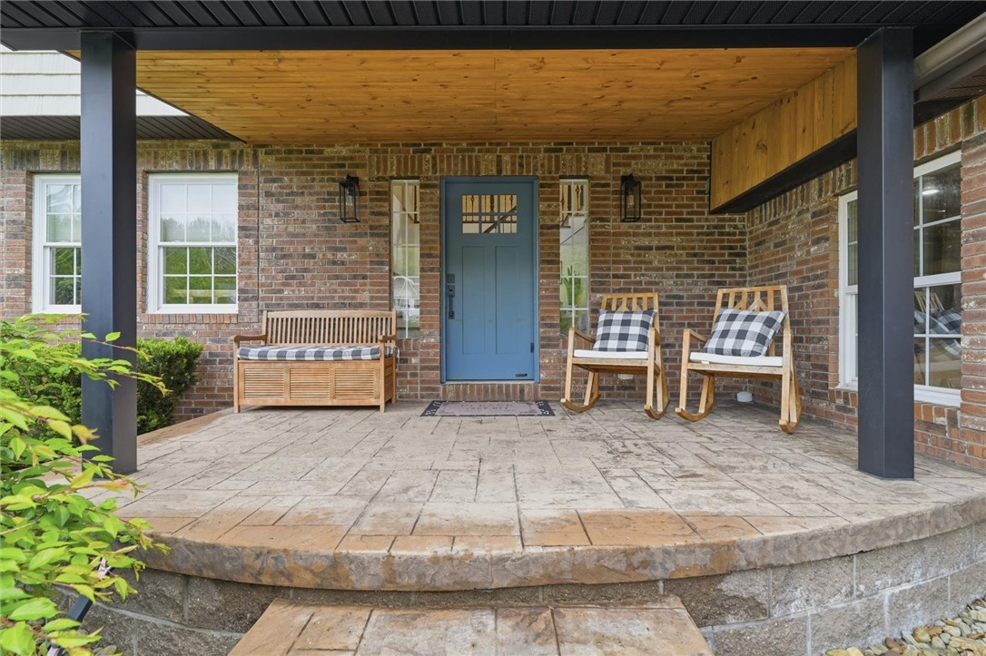 3328 Long Branch Dr