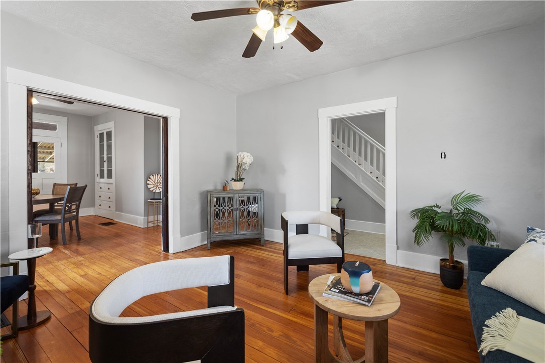 4624 Greensprings Ave