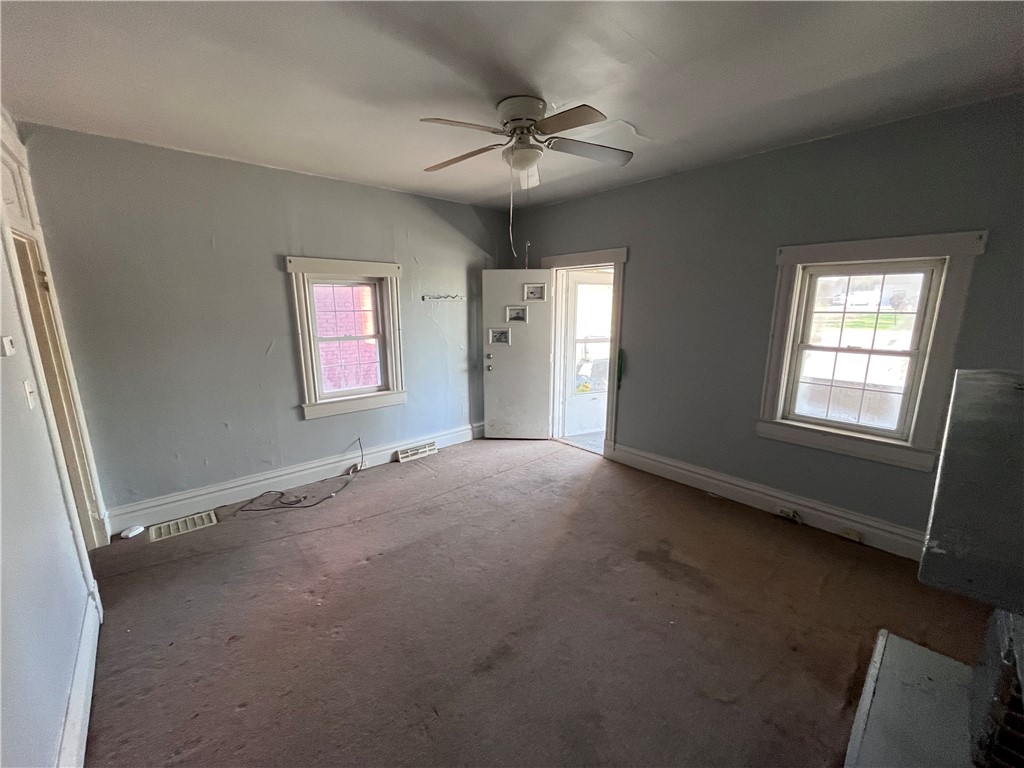 East Deer, Pennsylvania 15030, United States, 2 Bedrooms Bedrooms, ,2 BathroomsBathrooms,Residential,Active,160123