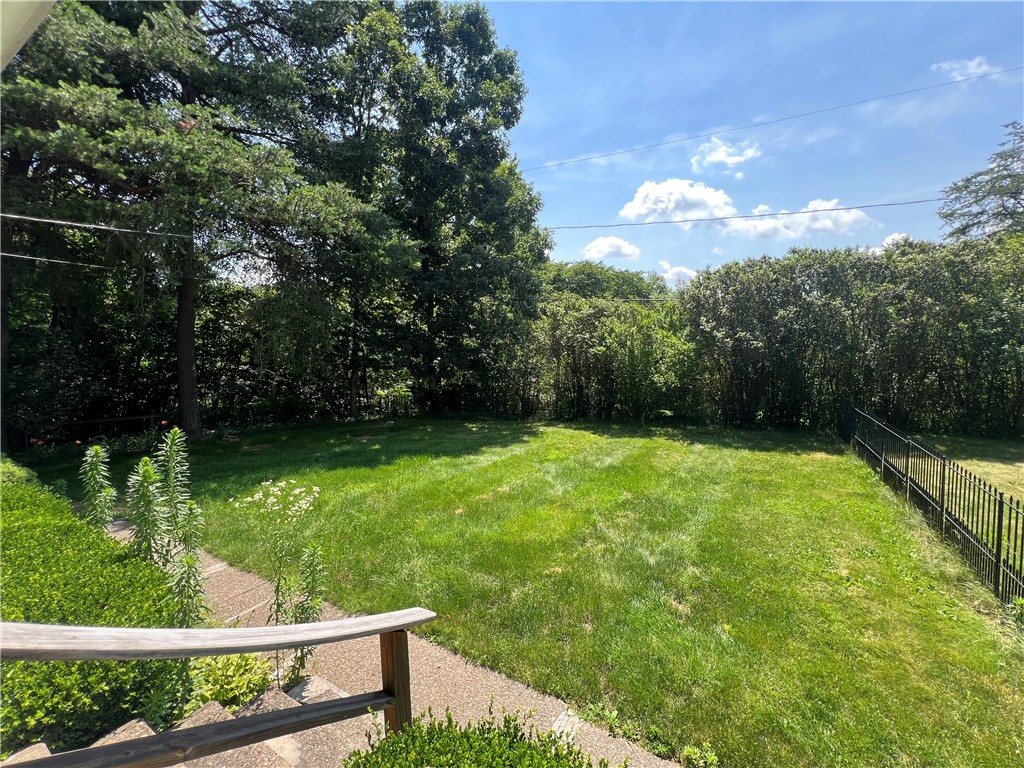 222 W Shaffer Rd