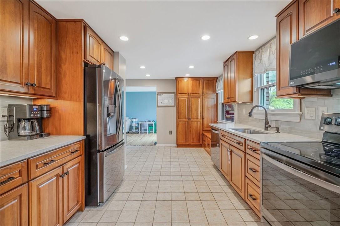 488 Lorlita Ln Ln, Bethel Park, Pennsylvania image 14