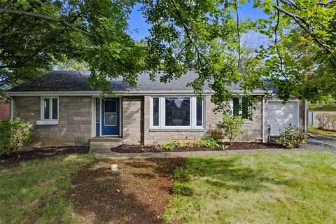 Photo of 104 Meadow Rd, Glenshaw, PA 15116 (MLS # 1726664)