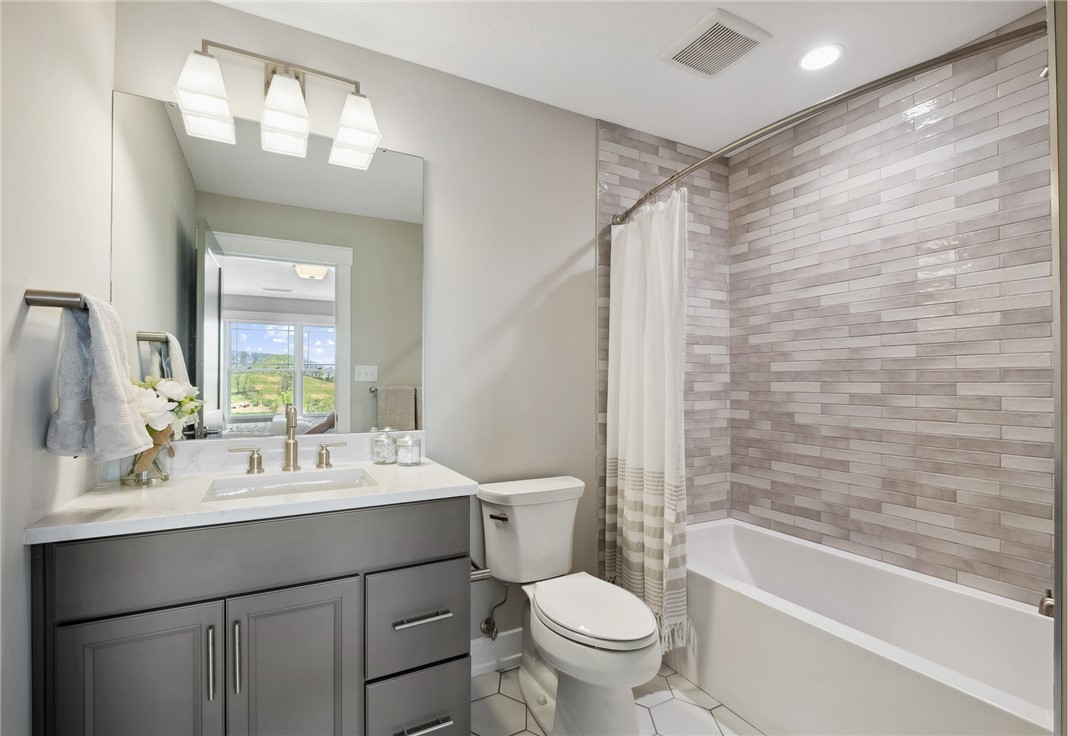 Cranberry Twp, Pennsylvania 16066, United States, 7 Bedrooms Bedrooms, ,7 BathroomsBathrooms,Residential,Active,145896