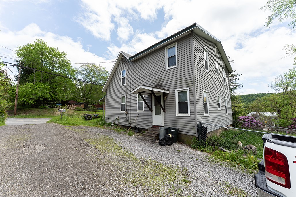 6071 Route 711, Saint Clair, Pennsylvania image 2