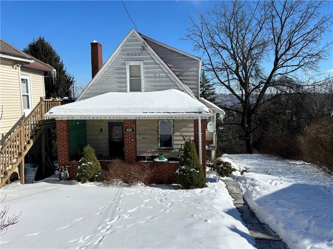 Homes For Sale - 432 Grandview Ave Ave<br/> West Mifflin, PA 15122