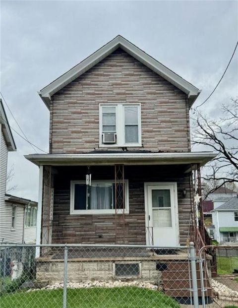 Photo of 114 Grant Ave, Homestead, PA 15120 (MLS # 1745980)